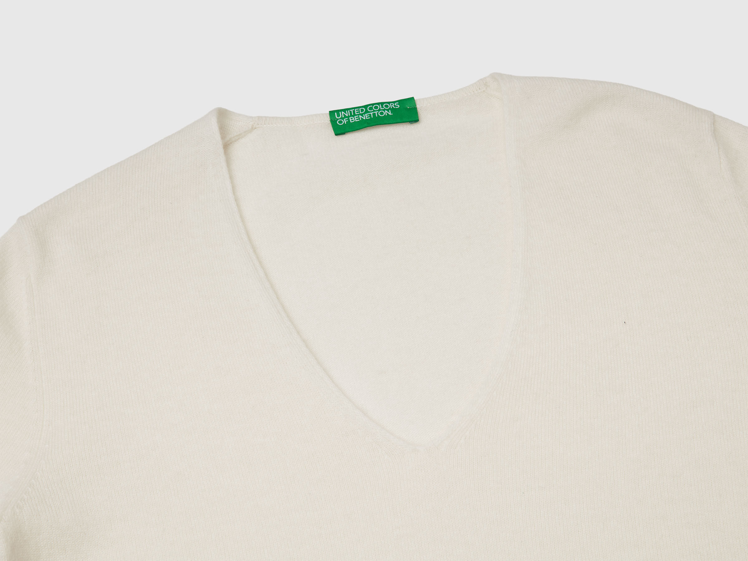 V NECK SWEATER L/S Women image number 6